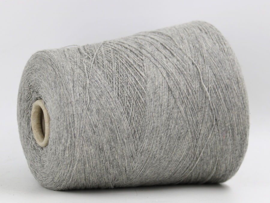 GREEN CASHMERE 1/14  132603 светло серый 470 грамм
